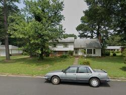 Pre-foreclosure in  Overbury Rd Richmond, VA 23227