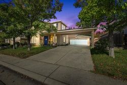 Pre-foreclosure in  Sandwick Way Folsom, CA 95630