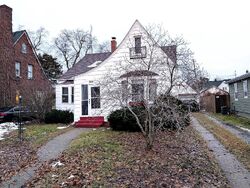 Pre-foreclosure in  5th Ave Kenosha, WI 53143