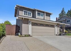 Pre-foreclosure Listing in Castlebrook Dr CASTRO VALLEY, CA 94552