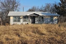 Pre-foreclosure in  Texas St Healdton, OK 73438