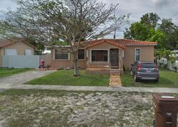  E 13th St, Hialeah FL