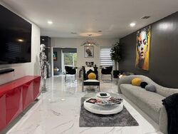  Nw 45th St, Miami FL