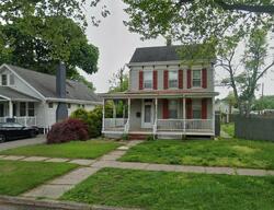 Pre-foreclosure in  E 5th St Florence, NJ 08518