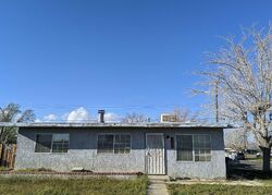 Pre-foreclosure in  Elm St Rosamond, CA 93560