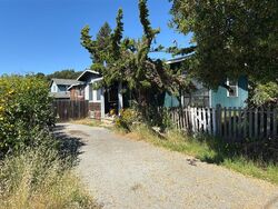 Pre-foreclosure in  Hawthorne Ave Watsonville, CA 95076