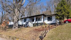 Pre-foreclosure in  Fairfax Dr Wheeling, WV 26003