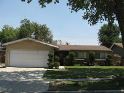 Pre-foreclosure in  Gadsden Ave Lancaster, CA 93534