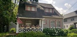 Pre-foreclosure in  Ashland Ave Rockford, IL 61103