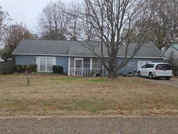 Pre-foreclosure in  Gavin Rd Marion, AR 72364