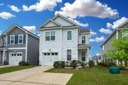 Pre-foreclosure in  Poplar Grove Pl Summerville, SC 29483