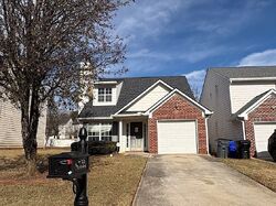 Pre-foreclosure Listing in RAVENWOOD CT UNION CITY, GA 30291
