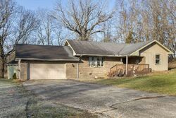  Hidden Acres Dr, Bedford IN