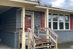 Pre-foreclosure in  Evangeline St Baton Rouge, LA 70805