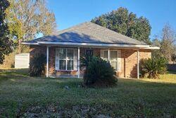 Pre-foreclosure in  Babe St Opelousas, LA 70570