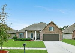 Pre-foreclosure in  Marblestone Ave Prairieville, LA 70769