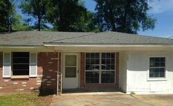 Pre-foreclosure in  SWEETWOOD ST Monroe, LA 71202
