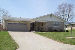 Pre-foreclosure in  MICHAEL ST Salem, IN 47167