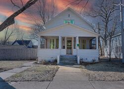 Pre-foreclosure in  W Forest Ave Muskegon, MI 49441