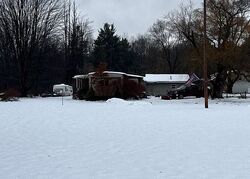  W 104th St, Fremont MI