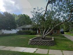 Pre-foreclosure in  Edgewood Ave Se Grand Rapids, MI 49546