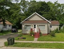 Pre-foreclosure in  DIVISION ST Muskegon, MI 49441