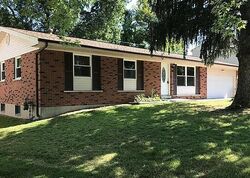 Pre-foreclosure in  Briarcliff Dr Saint Charles, MO 63301