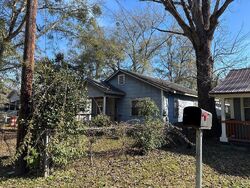 Pre-foreclosure in  Thornton Ave Mobile, AL 36610