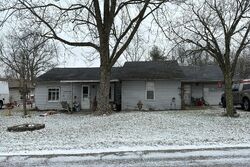 Pre-foreclosure in  Meadow Dr Tipp City, OH 45371