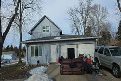 Pre-foreclosure in  E Russell St Sioux Falls, SD 57103