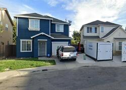 Pre-foreclosure in  Olivas Ct Ceres, CA 95307