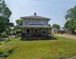 Pre-foreclosure in  10th St Nw Canton, OH 44708