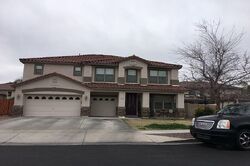 Pre-foreclosure in  W LUCIA DR Phoenix, AZ 85083
