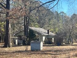 Pre-foreclosure in  Hancock Rd Crossett, AR 71635