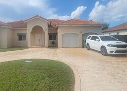 Pre-foreclosure in  Sw 206th Ter Miami, FL 33177