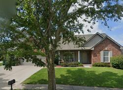 Pre-foreclosure in  Coreopsis Ct O Fallon, IL 62269