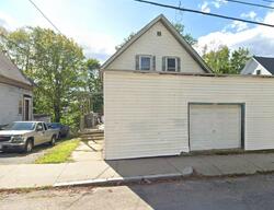 Pre-foreclosure in  Pine St Gardner, MA 01440