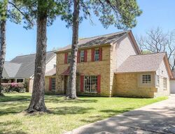Pre-foreclosure in  CHAPEL SQUARE DR Spring, TX 77388