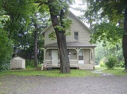 Pre-foreclosure in  Lake Ave Rochester, NY 14612