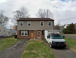 Pre-foreclosure in  Garden Ave Horsham, PA 19044