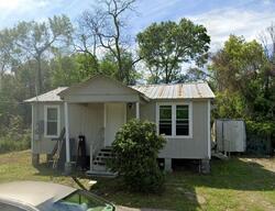 Pre-foreclosure in  3rd St Orange, TX 77630