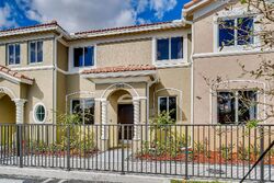 Pre-foreclosure in  SE 11th St Homestead, FL 33035