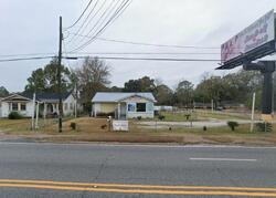 Pre-foreclosure in  Saint Stephens Rd Mobile, AL 36612