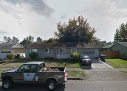 Pre-foreclosure in  Fabry Rd SE Salem, OR 97306