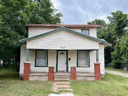  W Broadway Ave, Ponca City OK