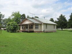 Pre-foreclosure in  E Highway 137 Miami, OK 74354