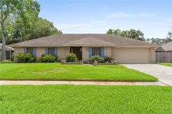 Pre-foreclosure in  Everest Dr Slidell, LA 70458