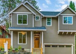 Pre-foreclosure in  SW Division St Sherwood, OR 97140