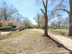 Pre-foreclosure in  Melton St Texarkana, TX 75501