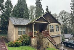 Pre-foreclosure in  Roley Ct Kelso, WA 98626